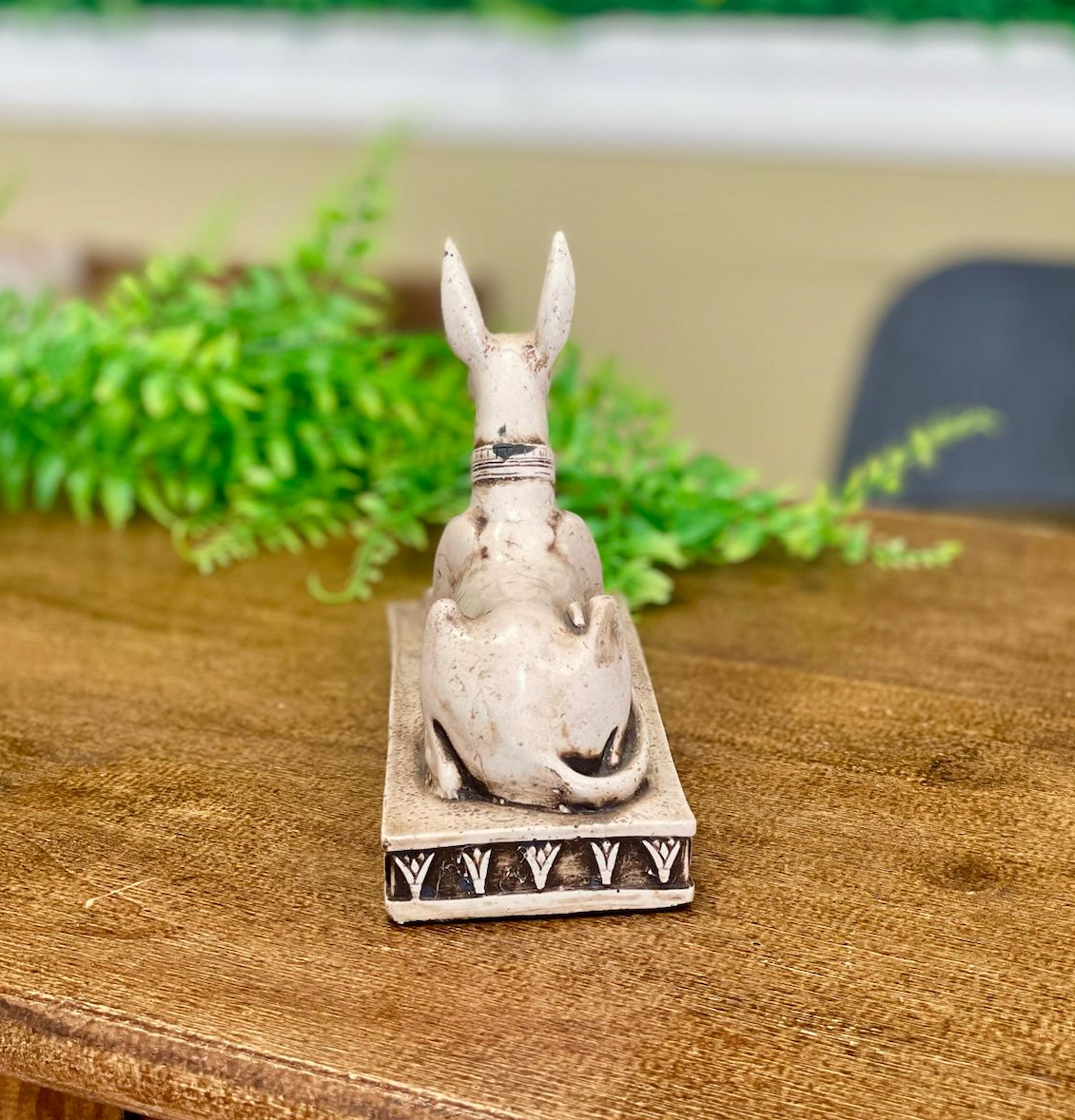 Figura del Dios Chacal Anubis – Protector del Más Allá