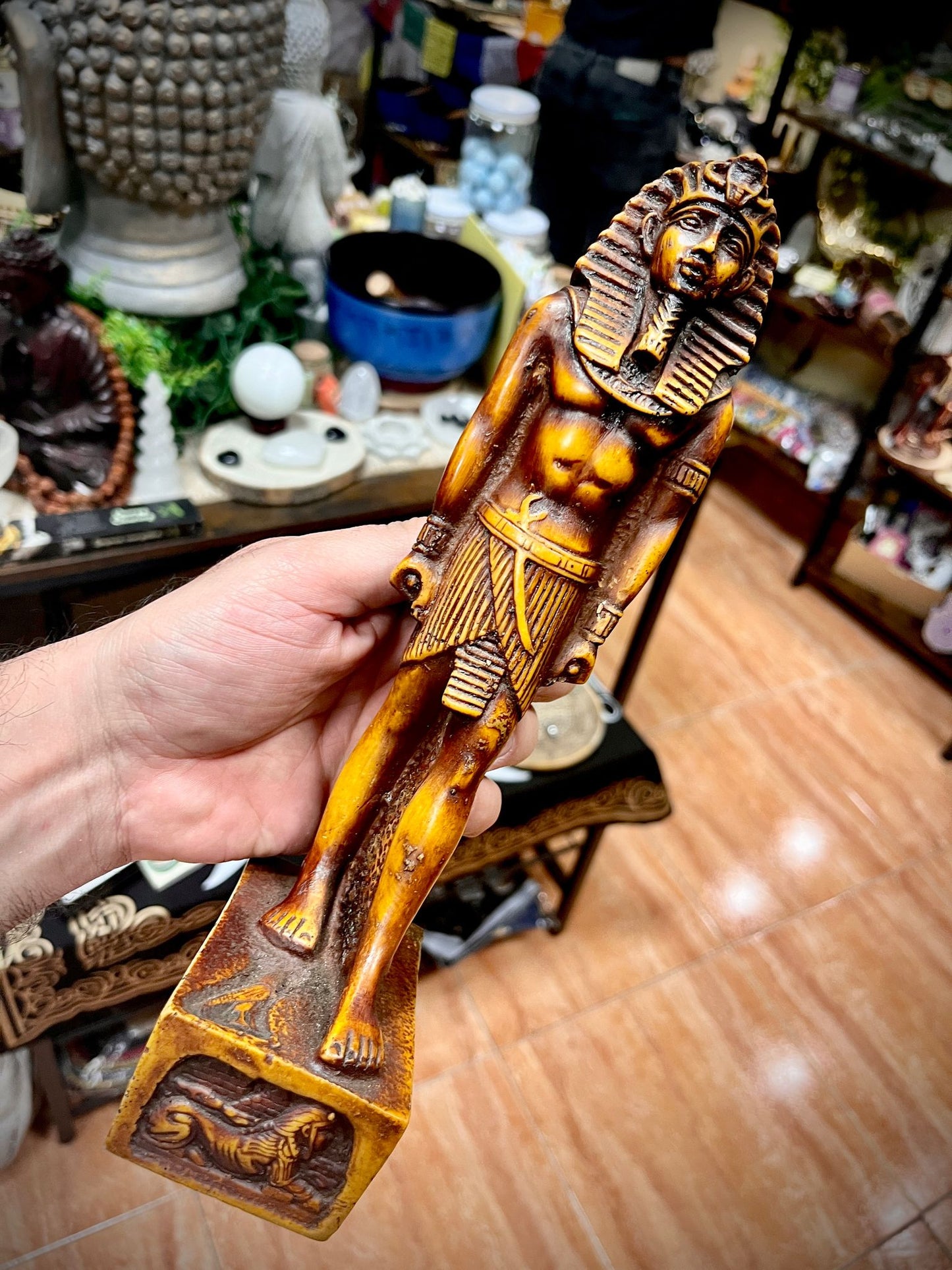 Figuras de Faraones Egipcios – Poder y Grandeza Ancestral