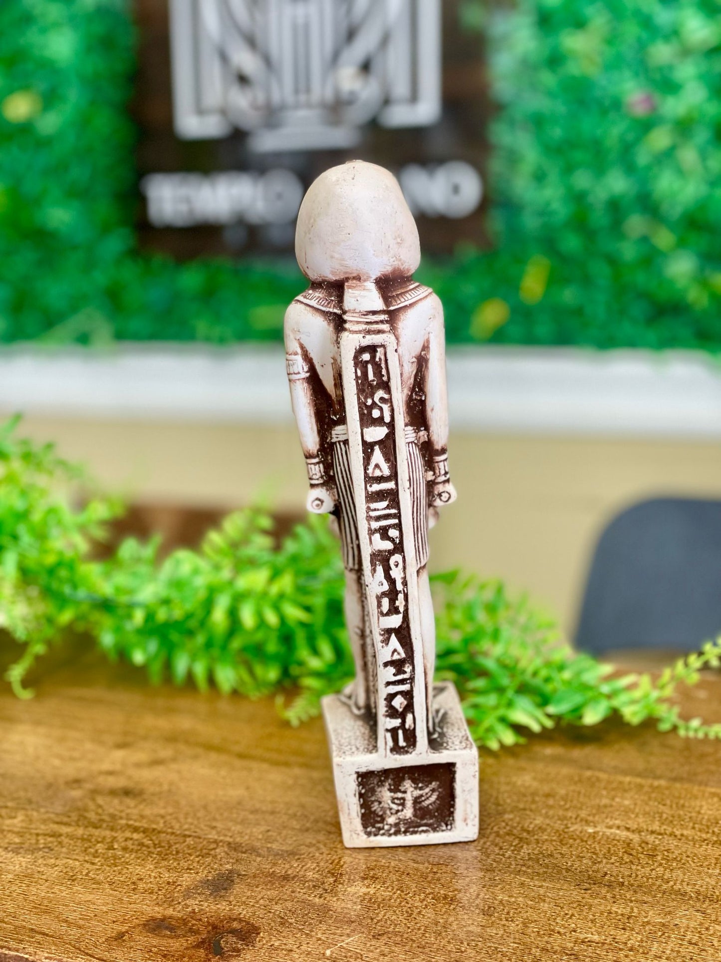 Figuras de Faraones Egipcios – Poder y Grandeza Ancestral