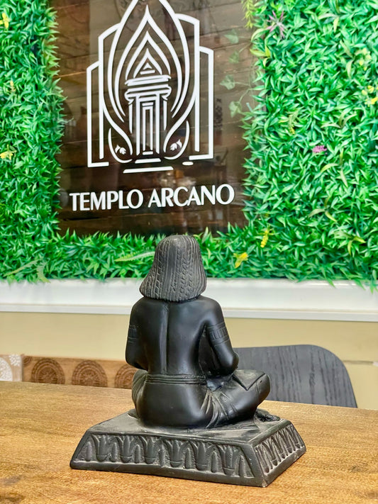Figura del Escriba Egipcio – Sabiduría y Conocimiento Ancestral