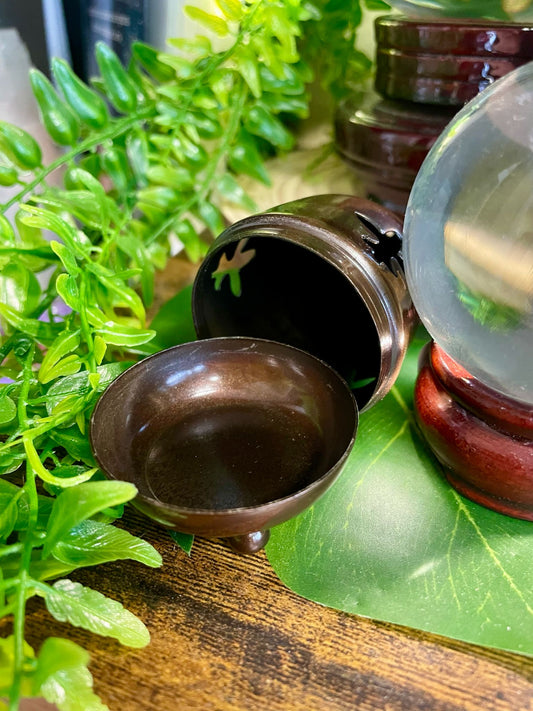 Quemador de Hierro Calado – Ritualiza tu Energía con Estilo