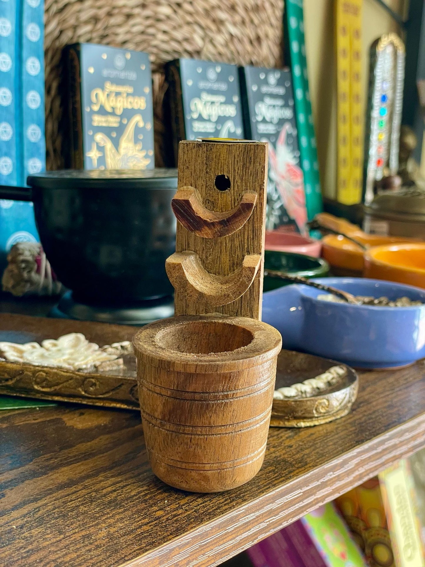 Quemador de Incienso Jnana de Madera – Estilo y energía para tus rituales