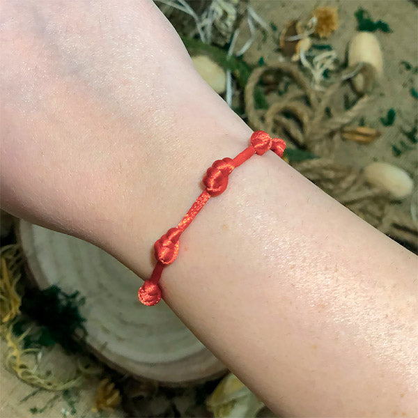 Pulsera Roja de los 7 Nudos. Suerte y Protección - Templo Arcano