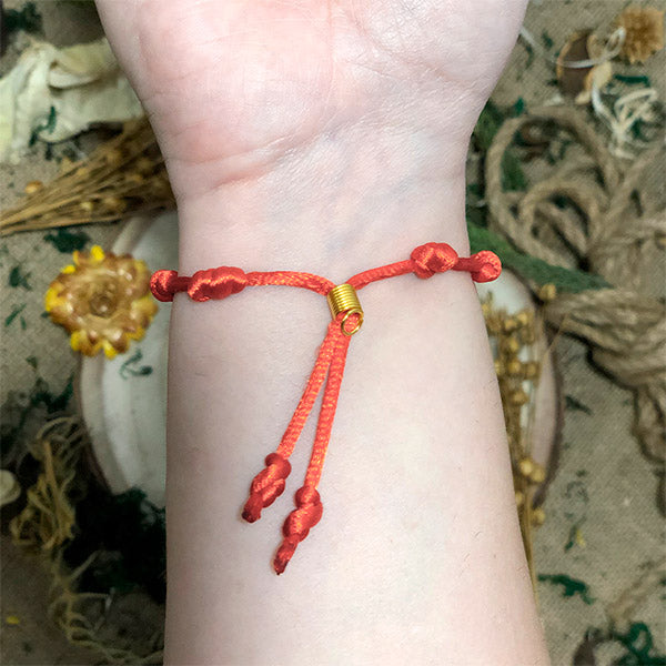 Pulsera Roja de los 7 Nudos. Suerte y Protección - Templo Arcano