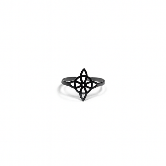 Nudo de Bruja en Acero Negro – Protección, Poder y Estilo