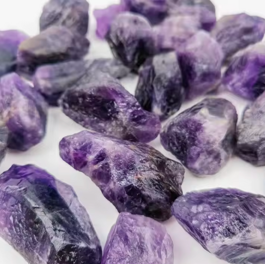 🔮 Amatista en bruto — Energía pura, protección y conexión espiritual