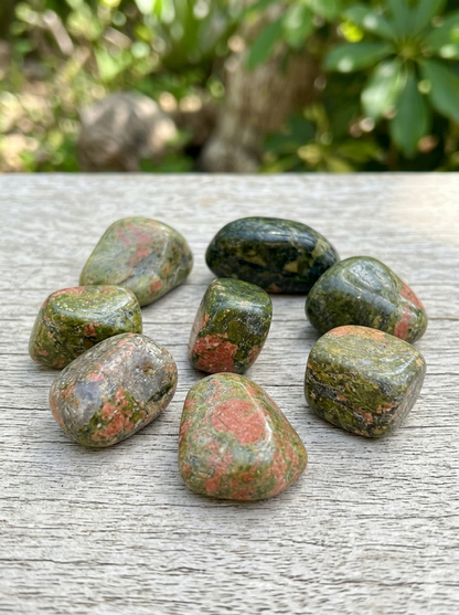Unakita pulida — mineral de la autoestima y sanación energética