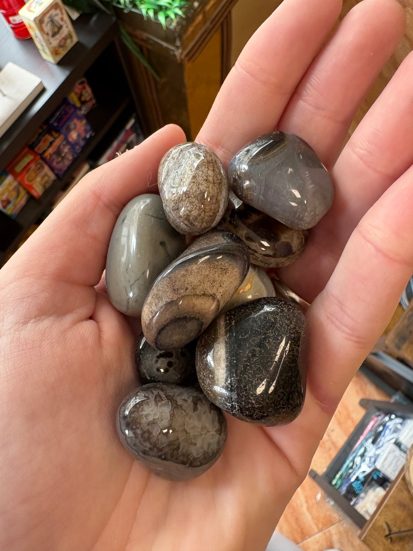 Ágata botswana pulida — mineral de la transformación y protección