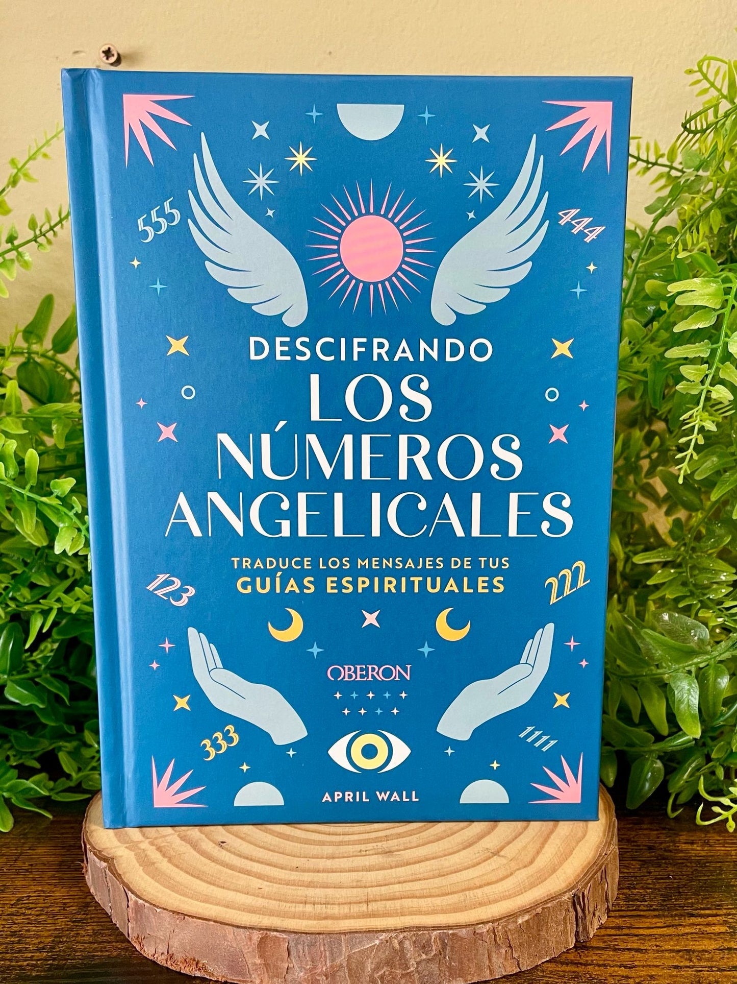 Libro "Los Números Angelicales" – Conecta con los mensajes del universo