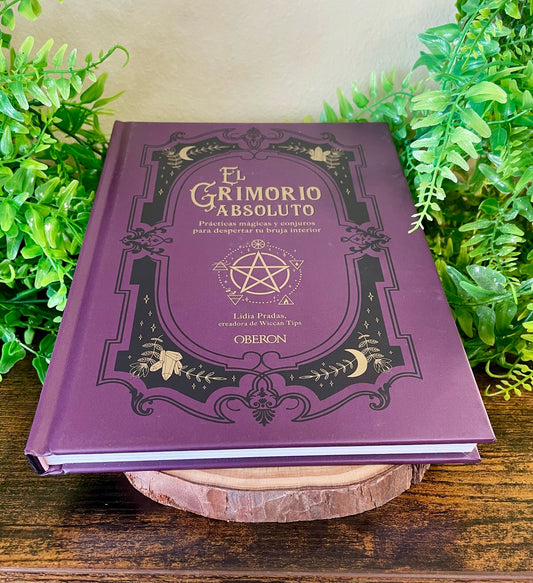 Libro "El Grimorio Absoluto" – La llave de la sabiduría mágica