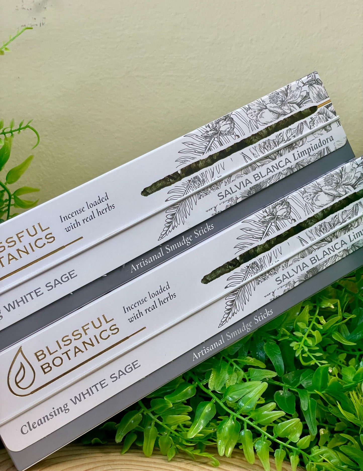 ✨ Inciensos Blissful Botanics – Armonía Natural en Cada Humo ✨