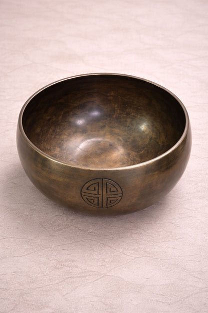 Cuenco Tibetano  Full Moon Pequeño de 7 Metales – Armonización y Sanación Vibracional